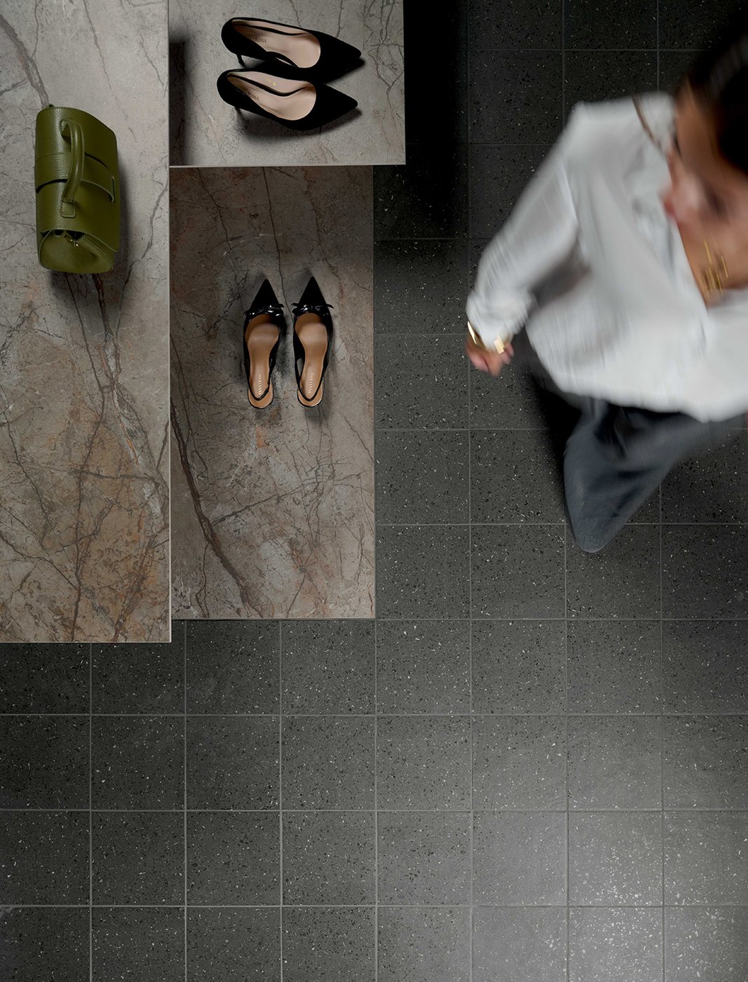 Dlažba čierna matná vzhľad terrazzo 20x20cm TERRASALE Basalto – Obrázok 4